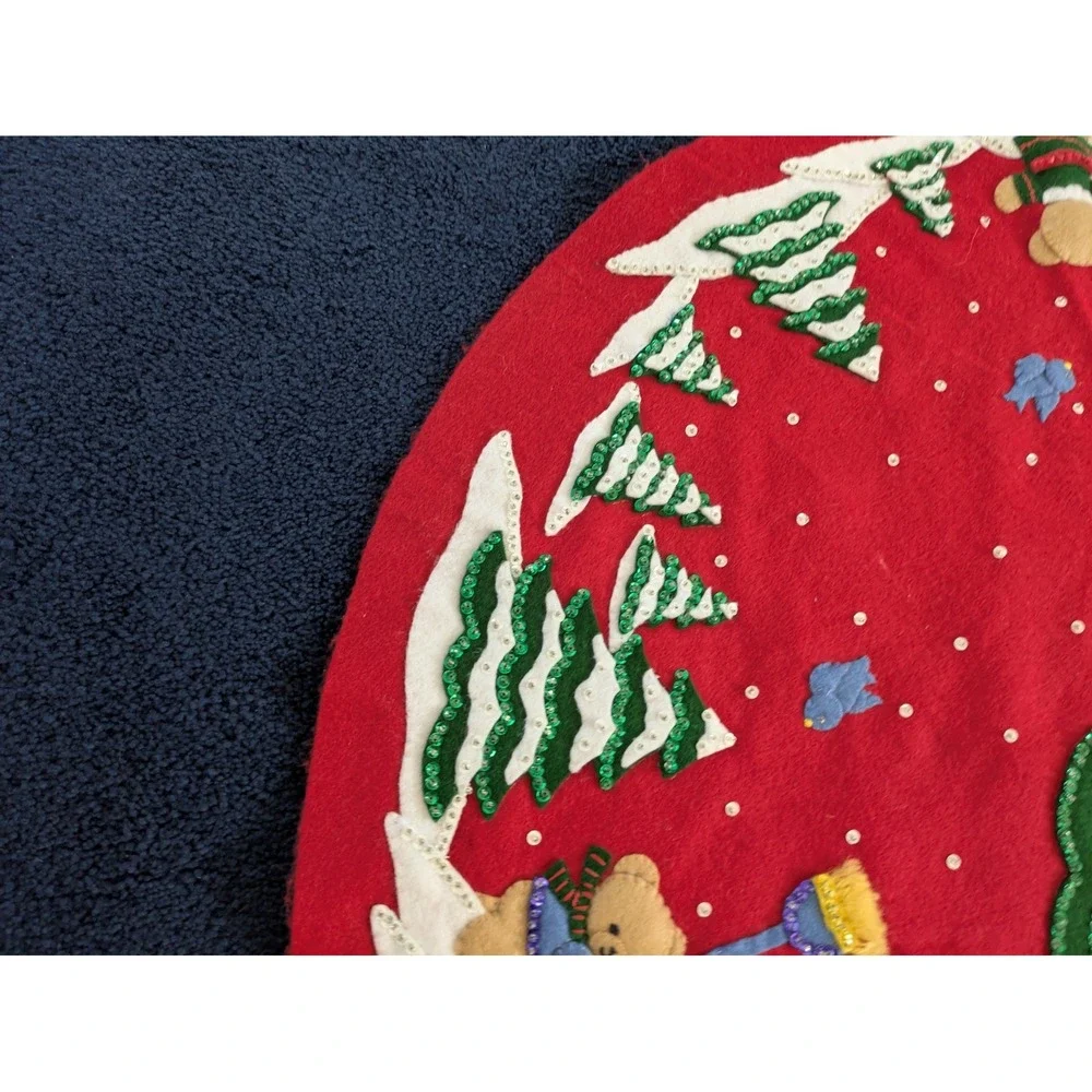Christmas Tree Skirt Holiday Deco Felt Applique Bears Snowman Red 36